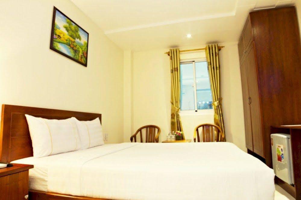 Dinh Phat Hotel 2*